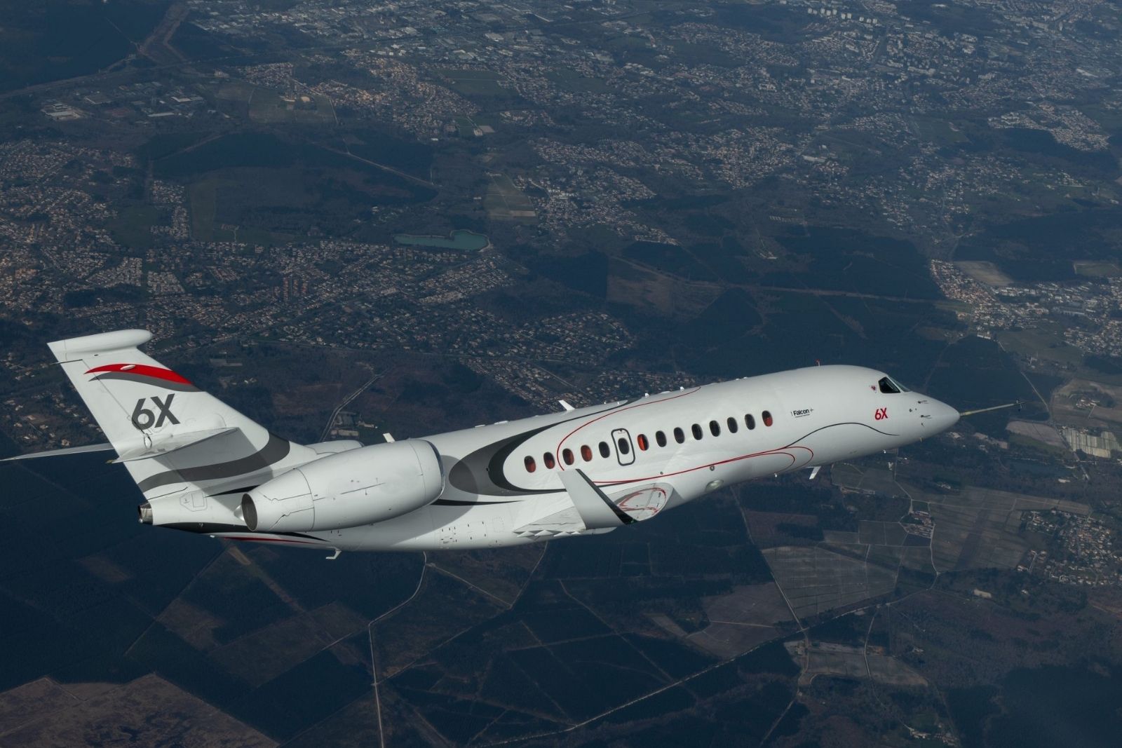 VIPSTAR Aviation özel jet kiralama hizmeti - Falcon 6X, Falcon 8X ve Falcon 2000LX