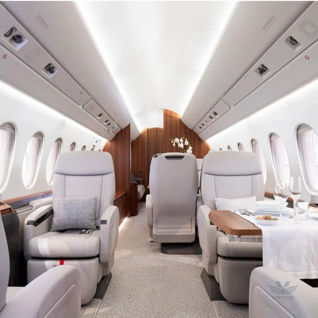 Falcon 6X özel jet kabin içi tasarım ve oturma düzeni
